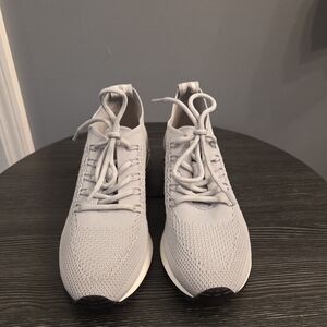 Women's Classic Gray Knit Sneakers